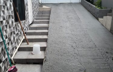 Casa a Venda em Forquilhas de