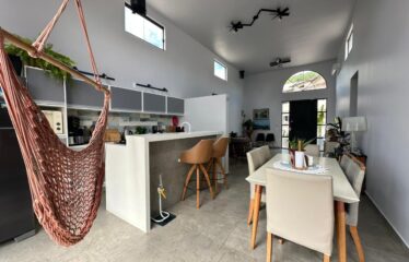 Vendo Casa á600 metros da paia de Pereque