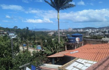 Casa com vista mar a venda no bairro Prado em Biguaçu