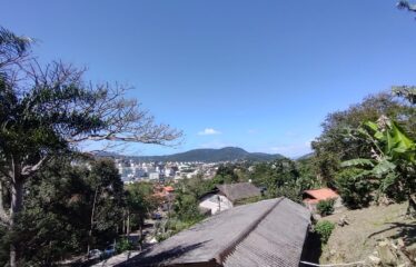Casa á Venda em Bombinhas