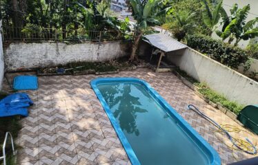 Casa em Condomínio a Venda na Carvoeira