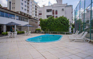 Apartamento com 1 quarto e 47m² à venda em Carvoeira, Florianópolis.