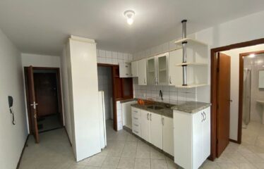 Apartamento com 1 quarto e 47m² à venda em Carvoeira, Florianópolis.